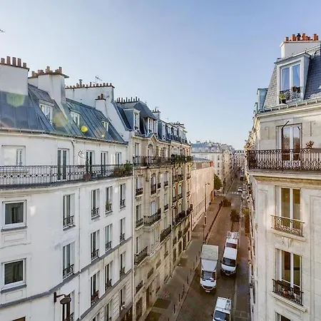 Nice Flat With Billard And View Parijs Buitenkant foto